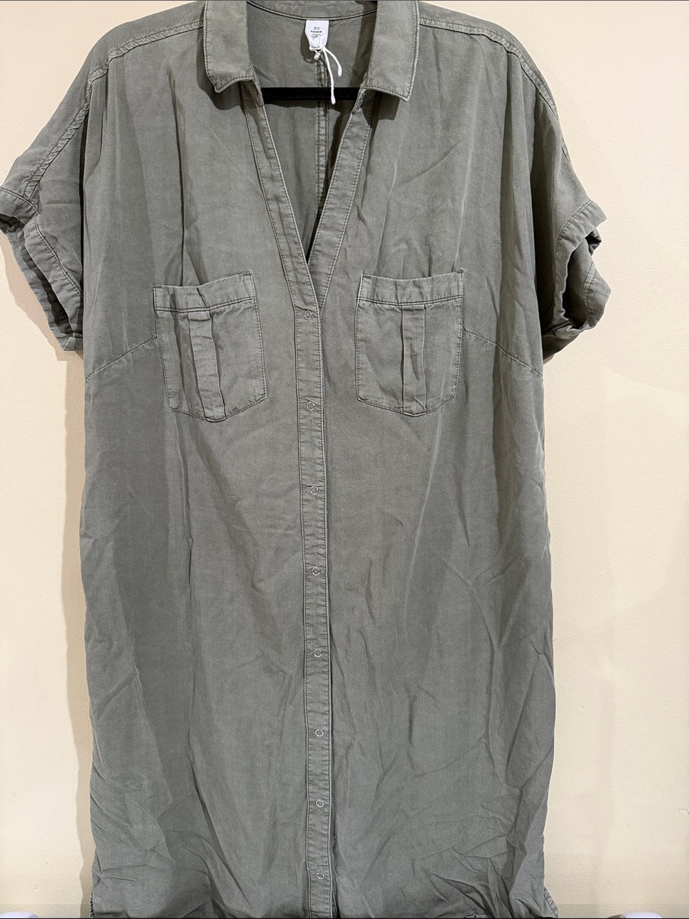 Relaxed Olive Button-Down Shirt Dress with Patch Pockets size 10 NWOT